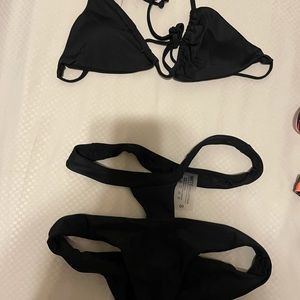 Black size small brand new never worn bikini